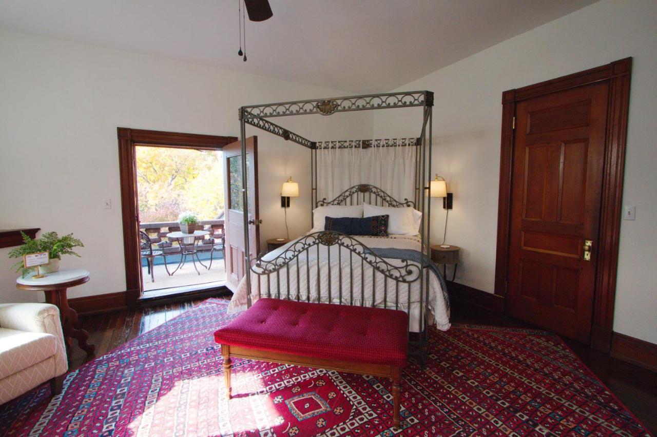 Louisville Bourbon Inn Экстерьер фото